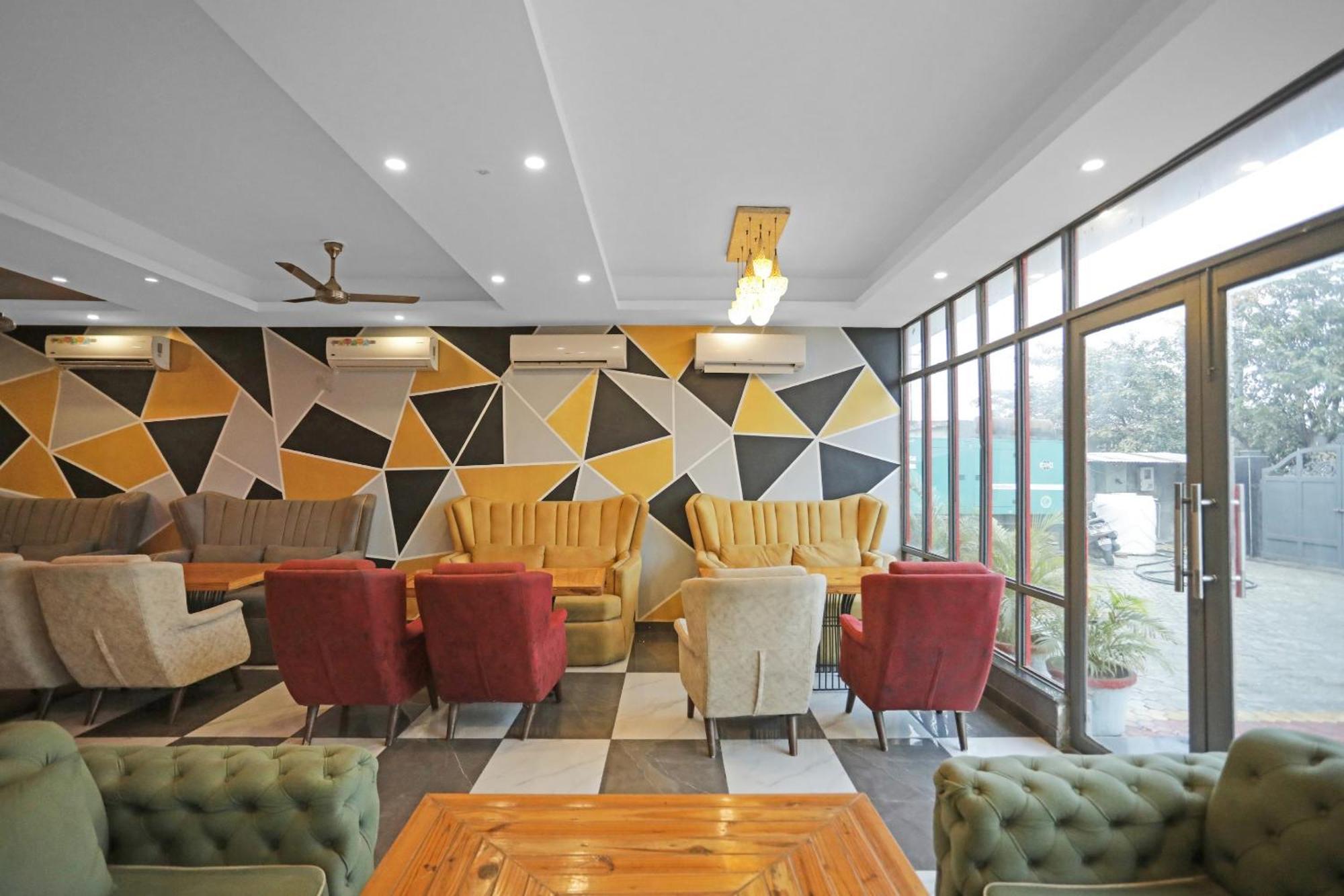 Hotel O Heart Beat Hotel Greater Noida Exterior photo