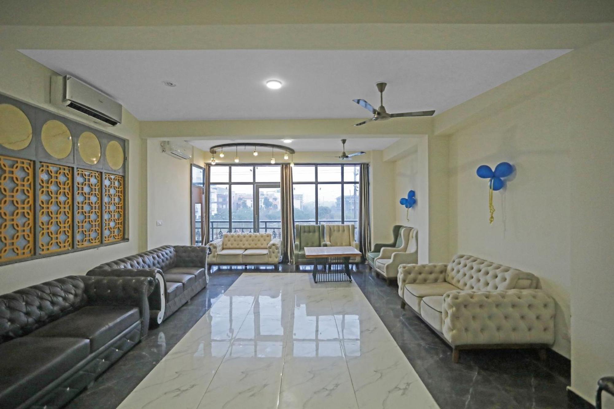 Hotel O Heart Beat Hotel Greater Noida Exterior photo